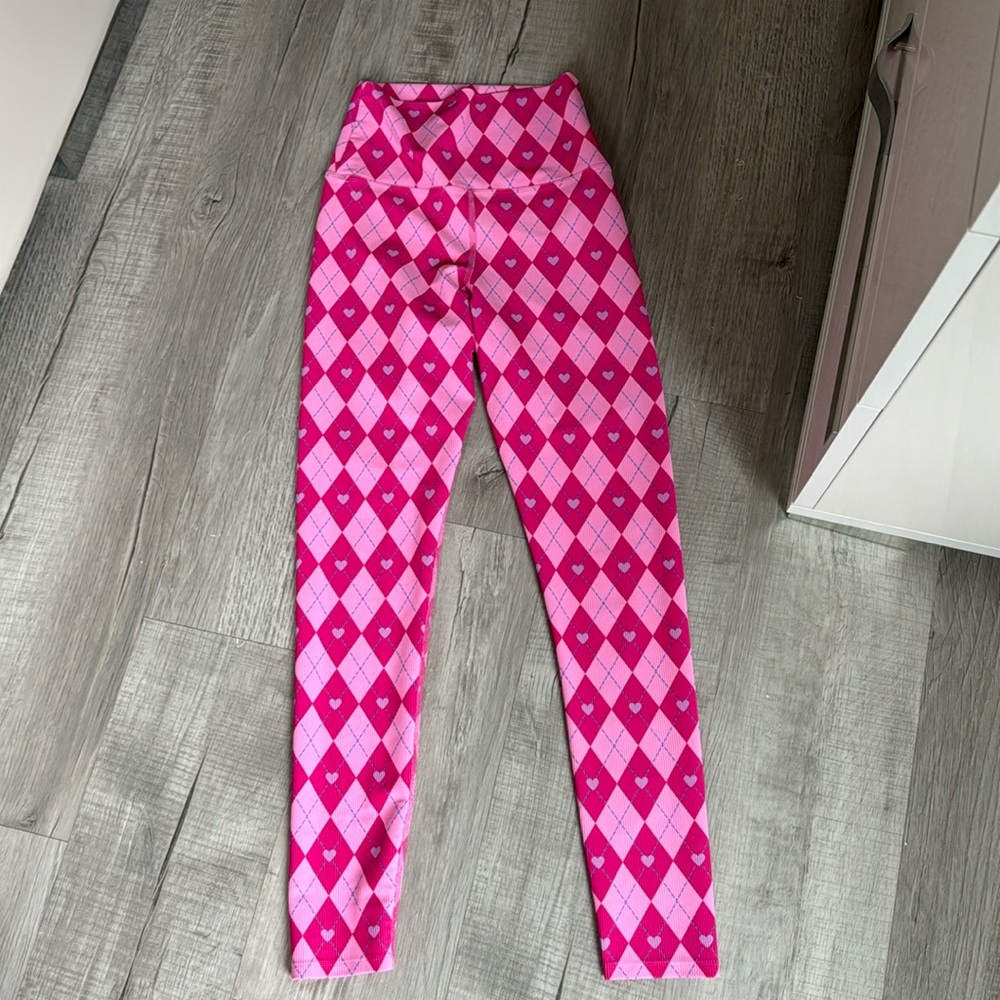 COPY - Beach riot, small heart leggings